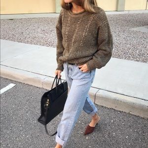 Meet your Posher, Fasion lover.